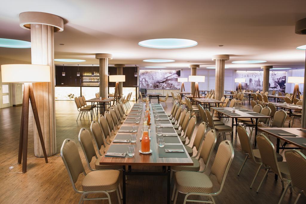 Falenty Biznes I Wypoczynek Raszyn Esterno foto