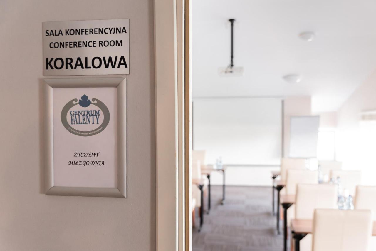 Falenty Biznes I Wypoczynek Raszyn Esterno foto